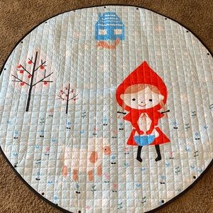 Red riding hood baby playmat/wall hanging